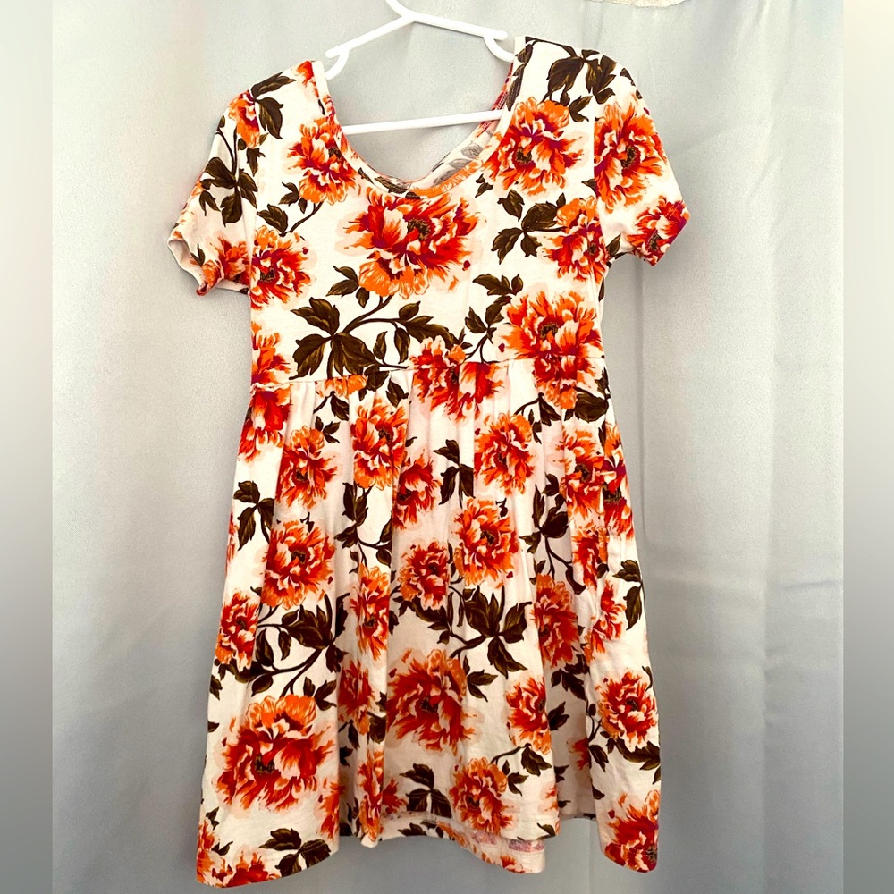 Old Navy Floral Kids Dress -Size (6-7)// good-great condition